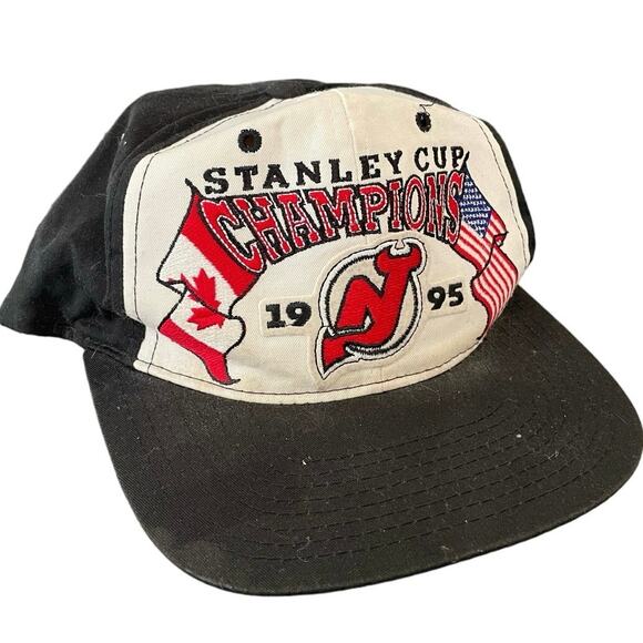 Starter Other - Vintage 90s Stanley Cup Champions New Jersey Devils 1995 Starter SnapBack Hat